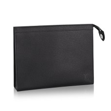 Louis Vuitton M30675 Pochette Voyage MM Taiga in pelle